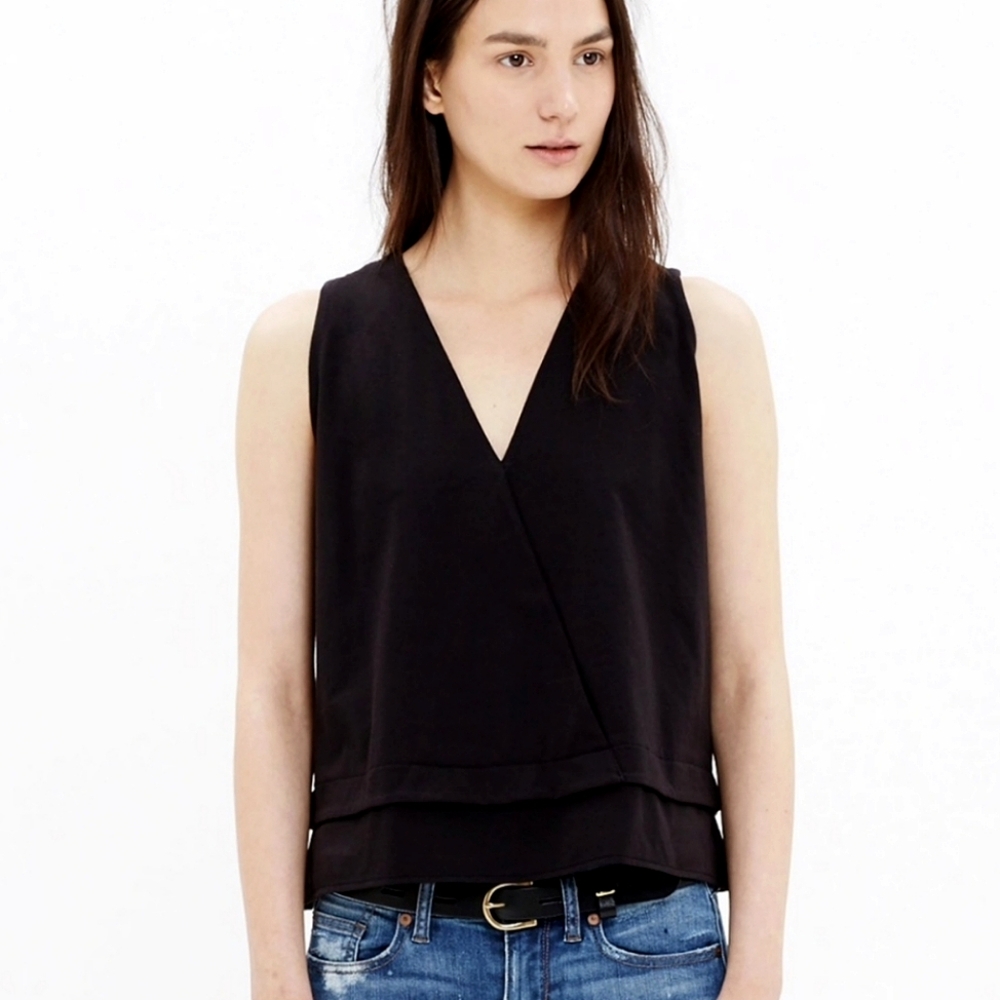 🌷3/$20🌷NWT Madewell Sleeveless V-Neck Blouse